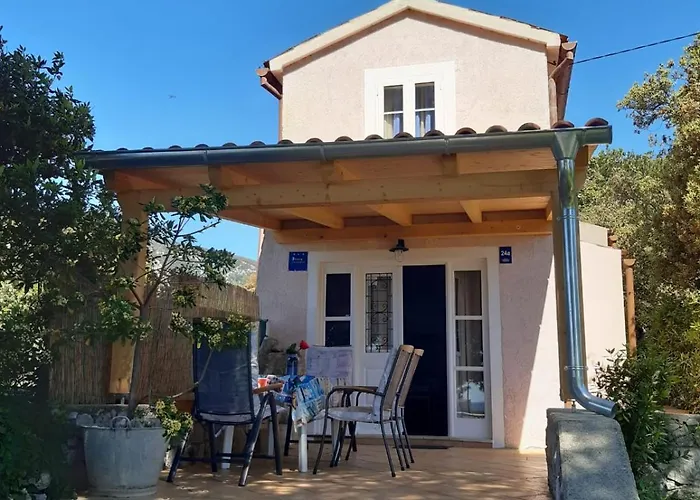 House Vien Nyaraló *